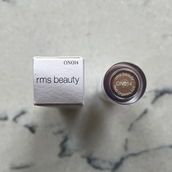 RMS Beauty Revitalize Hydra Concealer in ON014 - Picture 5 of 5